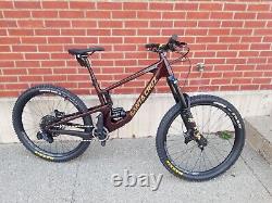 2022 Santa Cruz Nomad C S-Kit Carbon Full Suspension Mountain Bike Medium