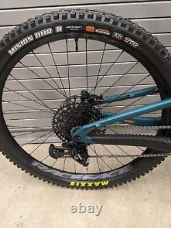 2023 Santa Cruz Hightower C V3 Size XL R Kit Green