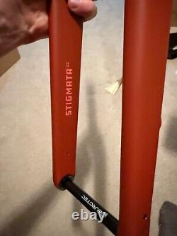 New Santa Cruz Stigmata 4 CC 700c Carbon Gravel Bike Fork Red Steerer