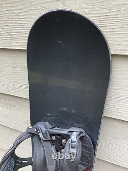 Santa Cruz 146 cm CRUZ GRIP Snowboard with FLOW Nexus Medium Bindings