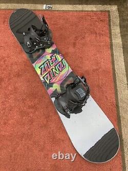 Santa Cruz 146 cm CRUZ GRIP Snowboard with FLOW Nexus Medium Bindings