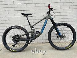 Santa Cruz Bronson C S MX 2022 Md Moss Green/Blue NEW