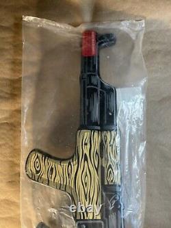 Santa Cruz Jason Jessee AK-47 Shaped Skateboard Deck Rare Hard to Find NOS