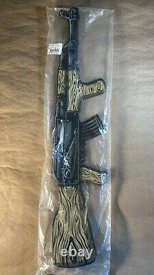 Santa Cruz Jason Jessee AK-47 Shaped Skateboard Deck Rare Hard to Find NOS