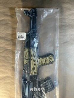 Santa Cruz Jason Jessee AK-47 Shaped Skateboard Deck Rare Hard to Find NOS