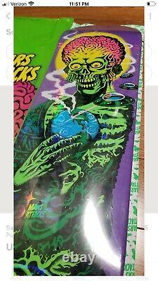 Santa Cruz Mars Attacks Atomic Illusion #7 8.25 Blacklight Skate Deck Flawless