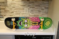 Santa Cruz Mars Attacks Limited Edition 8.25 Complete Thunder Trucks Brand NEW