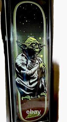 Star Wars Santa Cruz Collectible Skateboard Deck Yoda Blister Package New